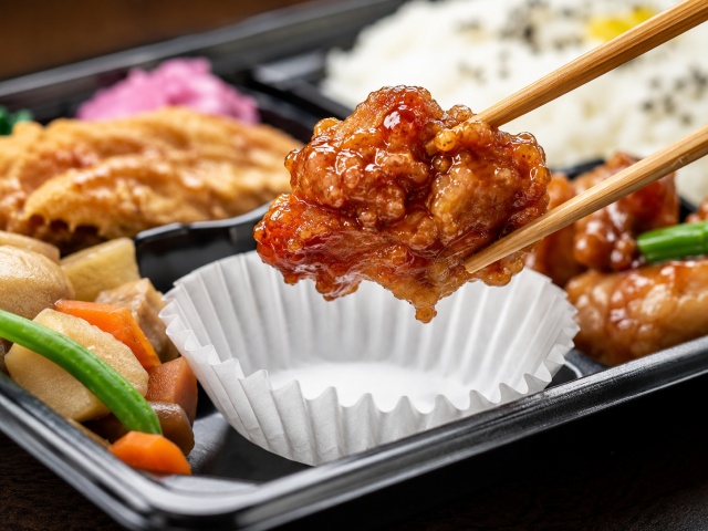 食材が綺麗にはがれる両面シリコンカップ